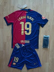 Barcelona 24/25 Home - 7