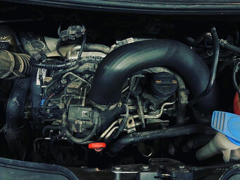 Náhradní díly VW Transporter T5 7H FL 2010 CAAC KQK LB9A - 7