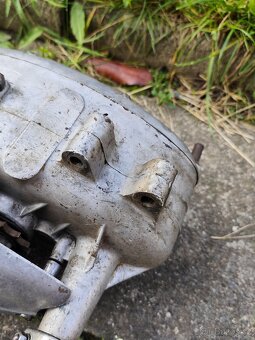 Motor Jawa 555 - 7