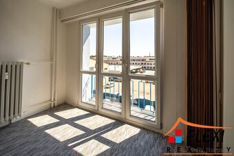 Pronájem bytu v osobním vlastnictví 2+1 s balkónem, 50 m2 na - 7