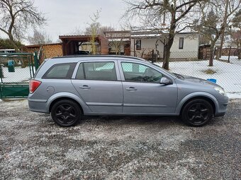 Benzínová Opel Astra 1.8 ..16V Tempomat - 7