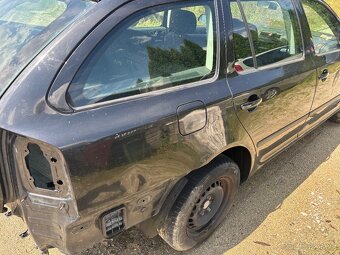 Skoda octavia II / 2 nahradni dily - 7