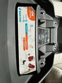 Autosedačka se základnou - 7