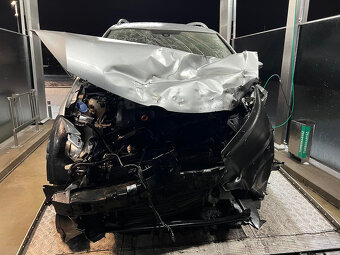 Veškeré náhradní díly VW Passat B7 kombi 2013 CFGB PBW LA7W - 7
