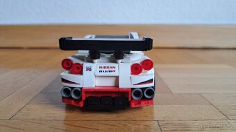 LEGO Speed Champions 76896 Nissan GT-R NISMO - 7