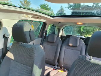 Peugeot 5008 1.6 THP 115 KW r.v. 2010 - 7