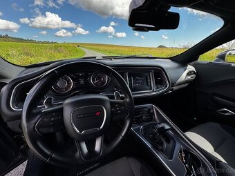 Dodge Challenger SXT 3.6 Penta - 227kW SXT, 2015 - 95 500Km - 7