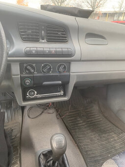 ŠKODA Felicia 1,3 MPI, r.v. 2000, STK+E do 05/26, pojízdná. - 7