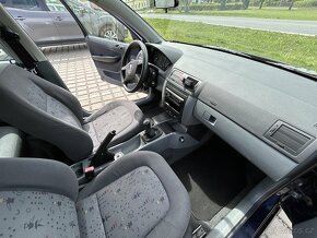 Škoda Fabia I hatchback - 7