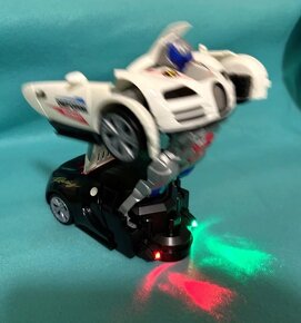 Auto robot transformer 2v1 na baterie - 7