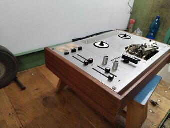 Tesla B 100 Stereo - 7