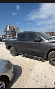 Dodge ram 1500 5.7 hemi - 7