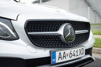 Mercedes-Benz E trieda Kupé 200 A/T 9g / AJ NA SPLÁTKY / - 7