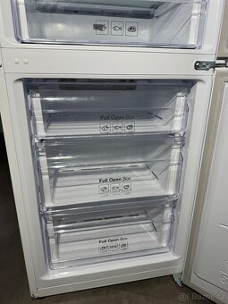 SAMSUNG kombinovaná lednice s mrazákem - bílá volně stojící - 7