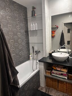 Prodám byt 2+1 s balkonem Sokolov - 7