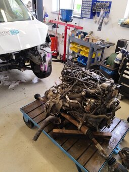 Motor Ford Transit Courier - 7