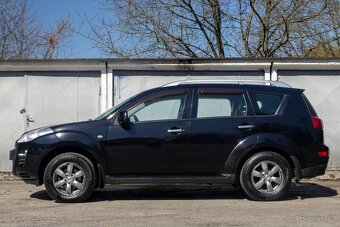 PEUGEOT 4007 2.2 HDi 115kW 7-miestne 2008 - 7