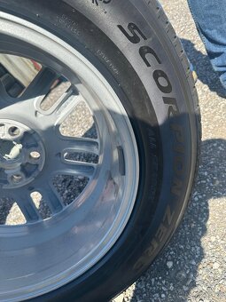 Celoroční originální Alu sada z Land Rover 255/65 R19 Pireli - 7