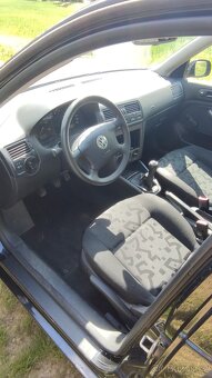 Bora 1.9 tdi 66 kW - 7