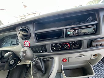 Obytné auto Renaul Knaus Sport top stav - 7