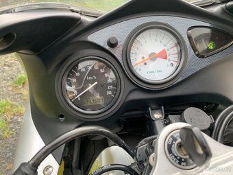 Suzuki 650 sv - 7