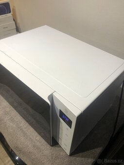 Větší Mikrovlnka LG MS23necbw invertor - 7