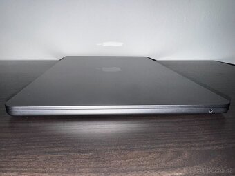 MacBook Air 13" M2 (2022) – Space Gray - 7