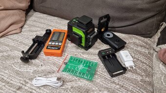 Prodám nový 3D 360° 12 liniovýzelený nivelák Huepar+přijímač - 7