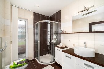 Moderní RD 6+kk, 1+kk, provozovna, zahrada 1040 m² - 7