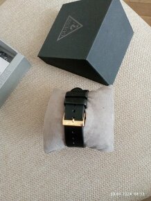 Prodám digit.hodinky GUESS.Freestylovou koloběžku... - 7