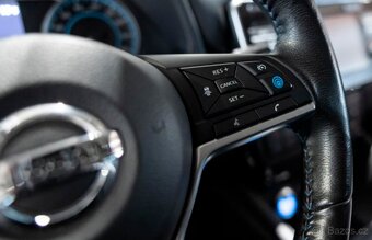 Nissan Leaf Tekna 40 kWh 360 Kamera LED Navi  62353km, DPH - 7