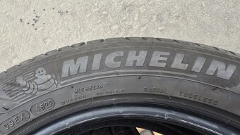 Letní pneu 215/55/17 Michelin - 7