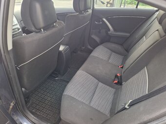 Toyota Avensis 1.6 Valvematic benzín, 2012 - 7