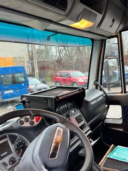 Dobrý den, prodám Iveco eurocargo 120e21 12T Objem 5.880, vy - 7