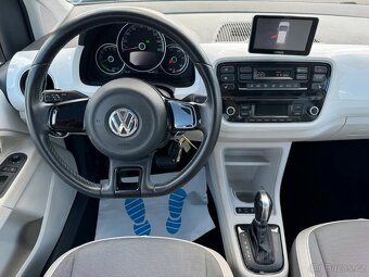 Volkswagen e-up 2014/60kw/150km/panorama/výhřev/sound system - 7