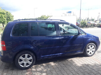 Volkswagen Touran 7 místný,2.0.16V - 7