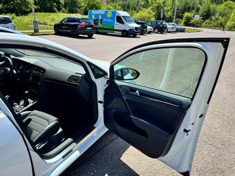 VW Golf VII variant 2.0 TDI BMT Highline - 7