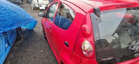 Prodám náhradní díly na Peugeot 107 1.0i - 7