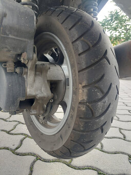 Suzuki Burgman 125 - 7