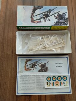 Modely letadel,Směr,plastové stavebnice. - 7