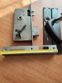 Zámek na vrata - dozický - 7