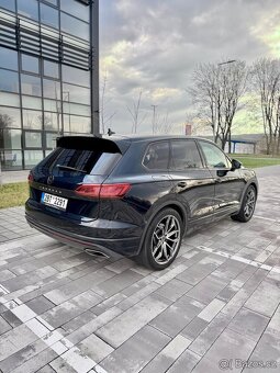 VW Touareg 4.0 TDI V8 - 7