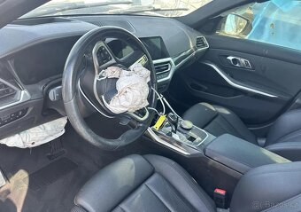 BMW Série 3 330i xDrive M Sport - 7