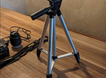 Nikon D3100 + příslušenství - 7