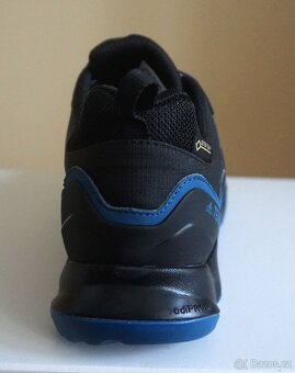 Pánská treková obuv adidas TERREX SWIFT R GTX v.40,5 - 7