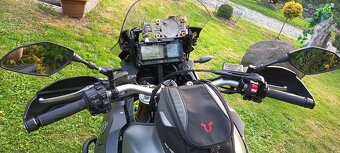 Yamaha xtz 1200 z super tenére - 7