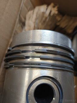 Prodám motor Zetor Crystal lkt 8001 po Go - 7