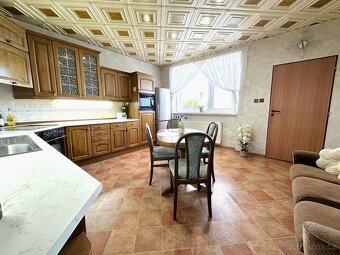 Prodej rodinného domu 213 m² s pozemkem 645 m² - 7