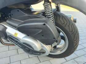 Aprilia Scarabeo 500 - 7