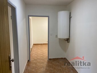 Pronájem bytu 2+1 57 m2, Opava, ul. Nám. Sv. Hedviky - 7
